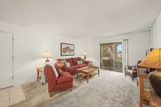 Photo #4: 7018482 Listing 