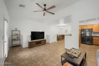 Photo #4: 7018857 Listing 