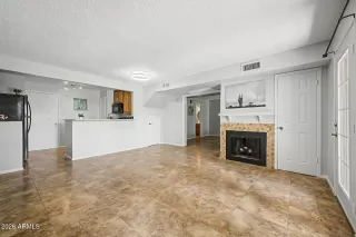 Photo #5: 7019041 Listing 