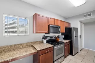 Photo #3: 7019133 Listing 