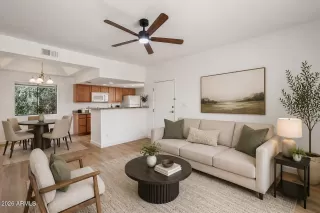 Photo #2: 7019141 Listing 