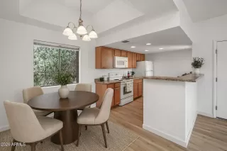 Photo #3: 7019141 Listing 