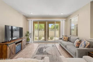 Photo #5: 7019229 Listing 