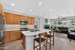 Photo #6: 7019306 Listing