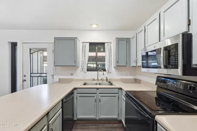 MLS: 7019352 Condo For Sale