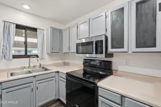 Photo #1: 7019352 Listing 