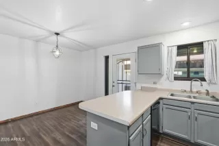 Photo #3: 7019352 Listing 