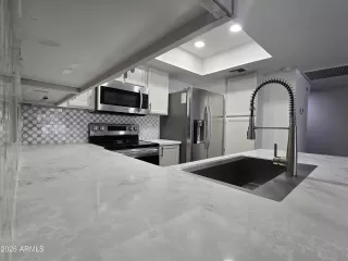 Photo #5: 7019457 Listing 