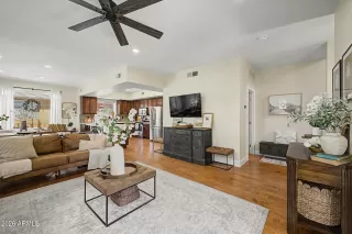 Photo #2: 7019544 Listing 