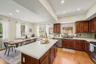 Photo #6: 7019544 Listing 