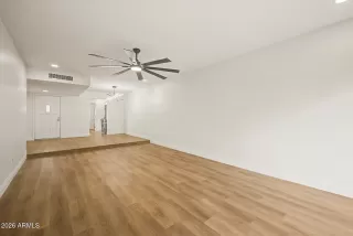 Photo #4: 7019709 Listing 