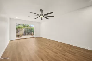 Photo #5: 7019709 Listing 