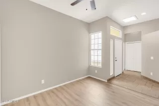 Photo #5: 7019818 Listing 