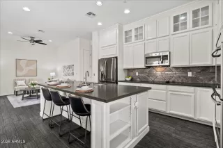 Photo #1: 7019821 Listing 