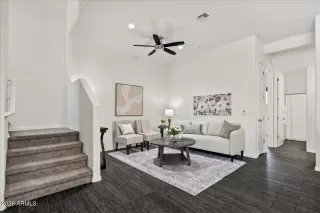 Photo #5: 7019821 Listing 