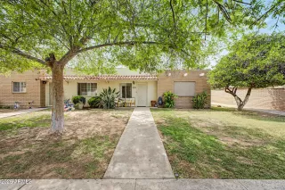 Browse active condo listings in CASA LA MESA