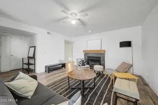 Photo #4: 7019945 Listing 