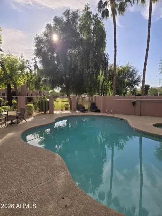 Photo #5: 7020711 Listing 