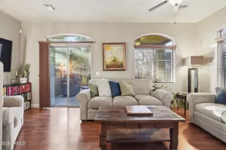 Photo #5: 7020837 Listing 