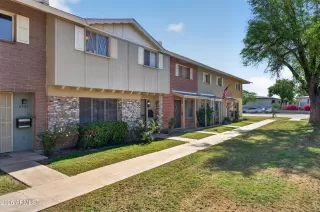 Photo #1: 7020919 Listing