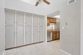 Photo #5: 7020950 Listing 