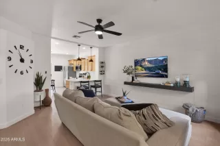 Photo #4: 7021396 Listing 