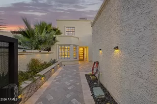 Photo #2: 7021428 Listing 