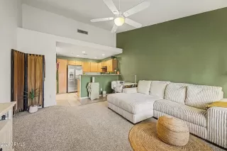 Photo #6: 7021787 Listing 