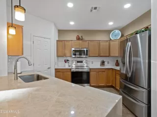 Photo #6: 7021828 Listing 