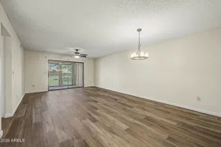 Photo #5: 7021834 Listing 