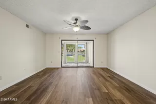 Photo #6: 7021834 Listing 