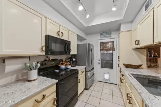 Photo #5: 7021952 Listing 