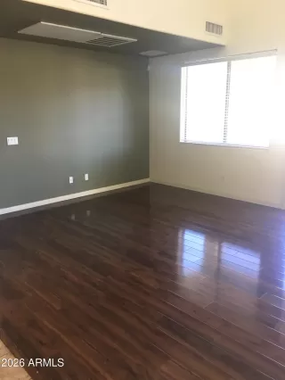 Photo #6: 7022260 Listing 