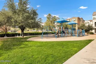 Photo #4: 7022351 Listing 