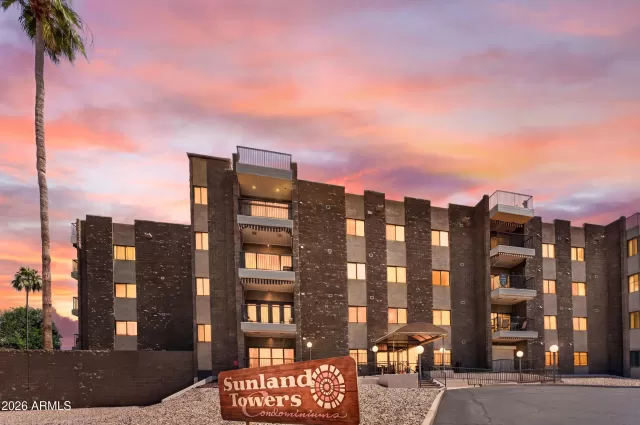 MLS: 7022452 Condo For Sale