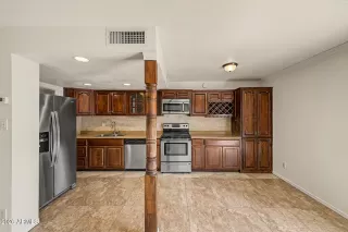 Photo #3: 7022763 Listing 