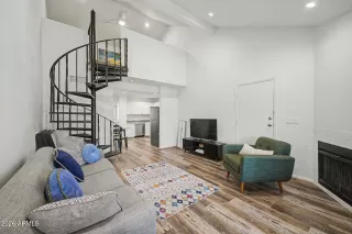 Photo #4: 7023653 Listing 