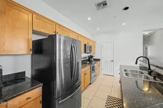 Photo #5: 7023656 Listing 
