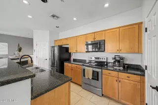 Photo #6: 7023656 Listing 