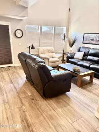 Photo #6: 7023847 Listing
