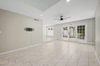 Photo #6: 7024321 Listing 