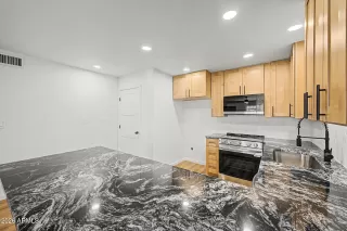 Photo #3: 7024788 Listing 