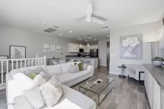 Photo #4: 7024967 Listing 