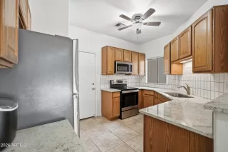 Photo #5: 7025083 Listing 