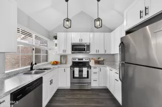 Photo #3: 7025275 Listing