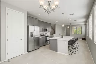 Photo #5: 7025661 Listing 