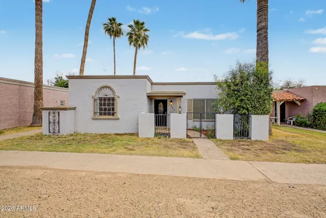 MLS: 7025669 Condo For Sale
