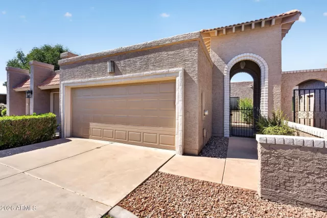 MLS: 7025730 Condo For Sale
