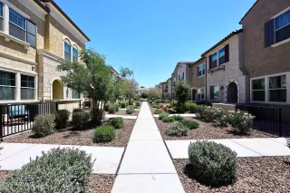 Photo #4: 7025931 Listing 
