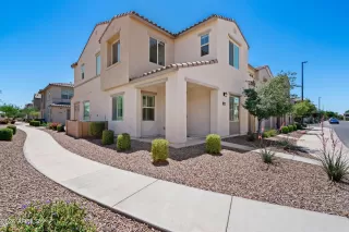 Photo #2: 7026023 Listing